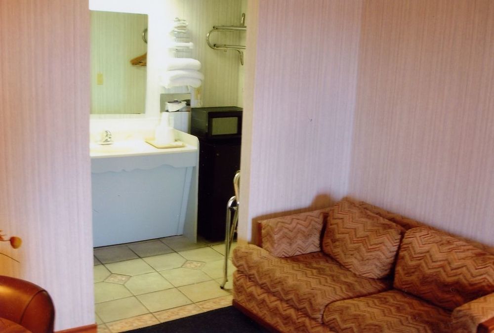 Hillcrest Inn & Suites Озона Номер фото